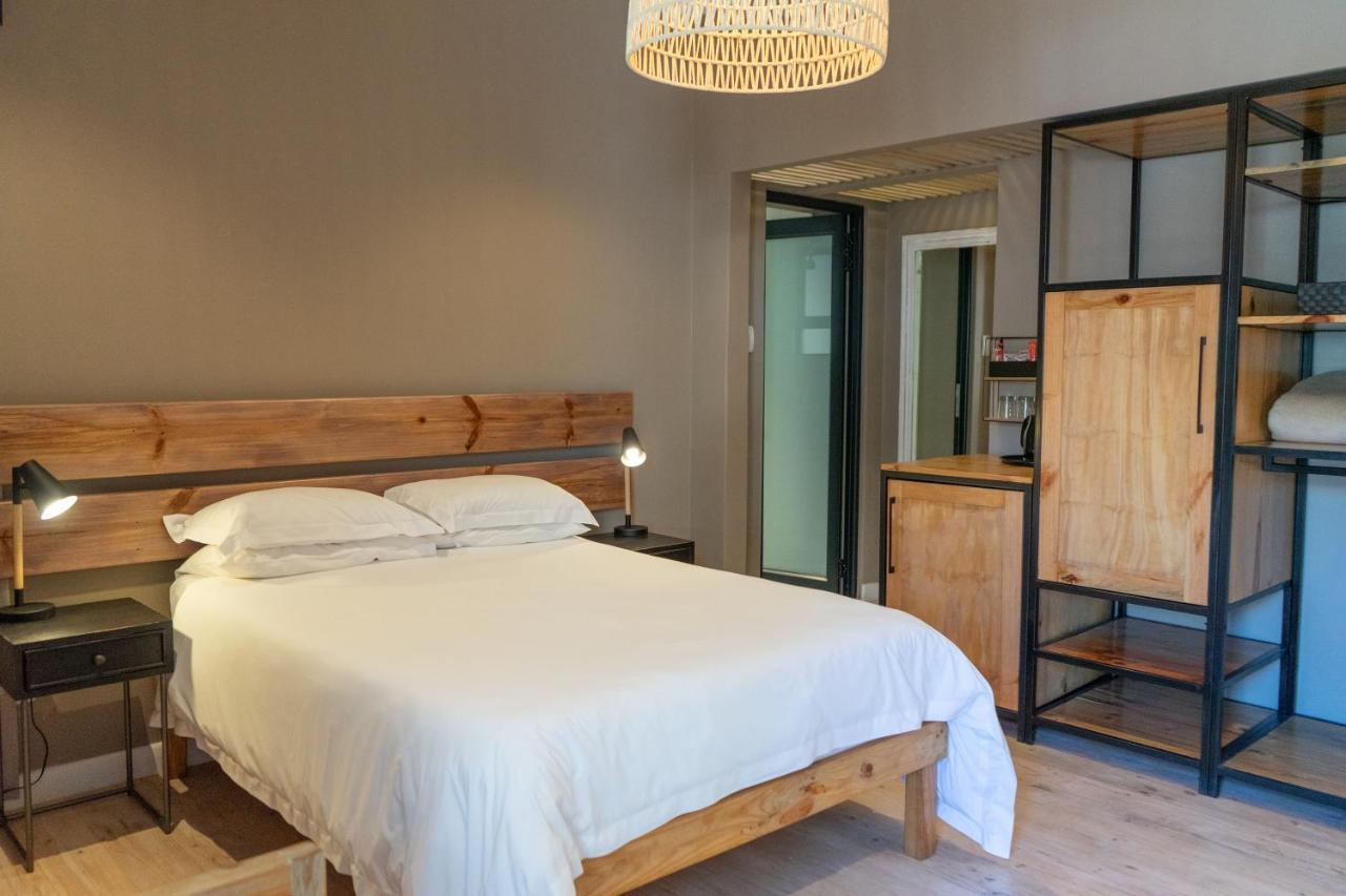 Loerie Guest Hotel George