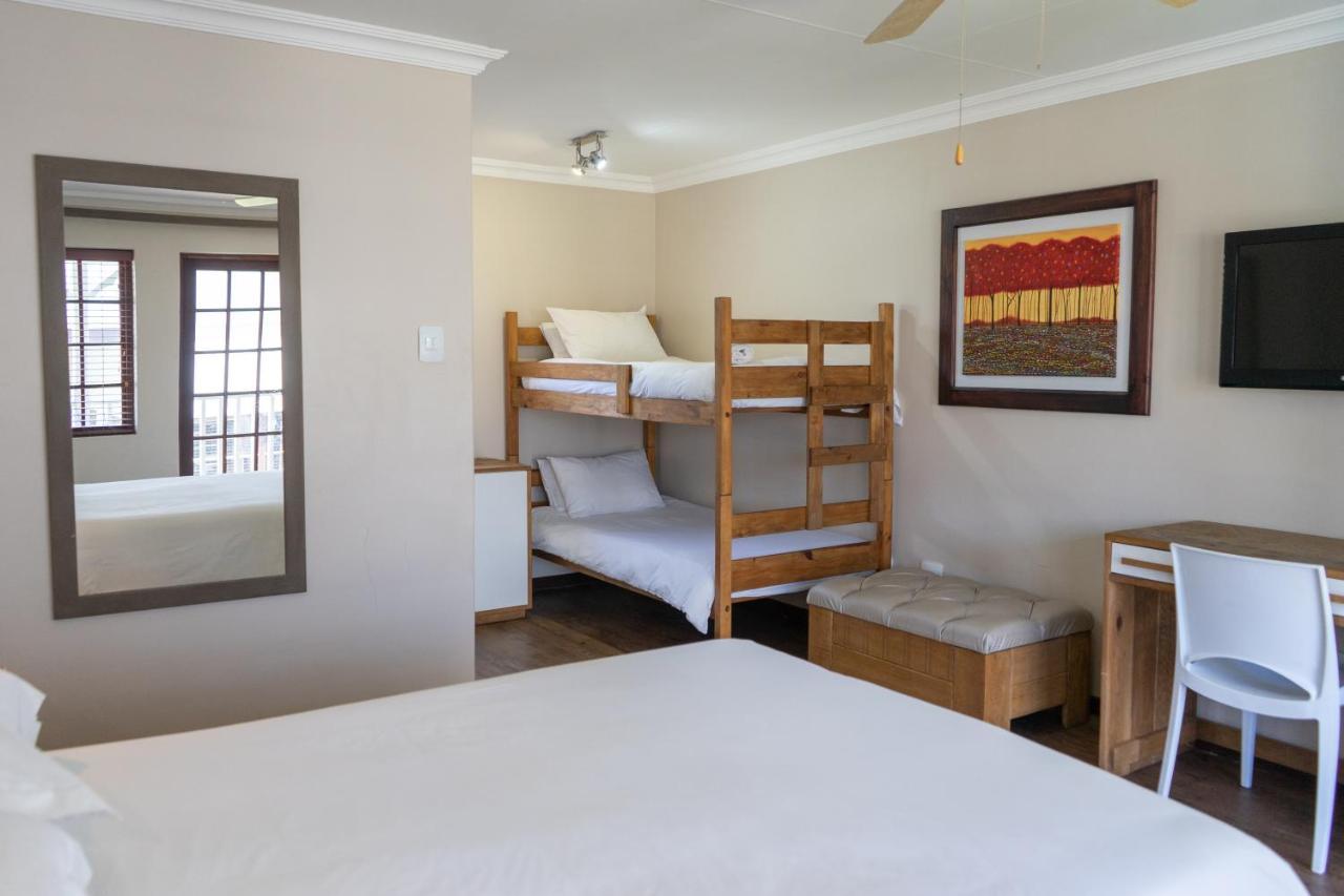 Loerie Guest Hotel